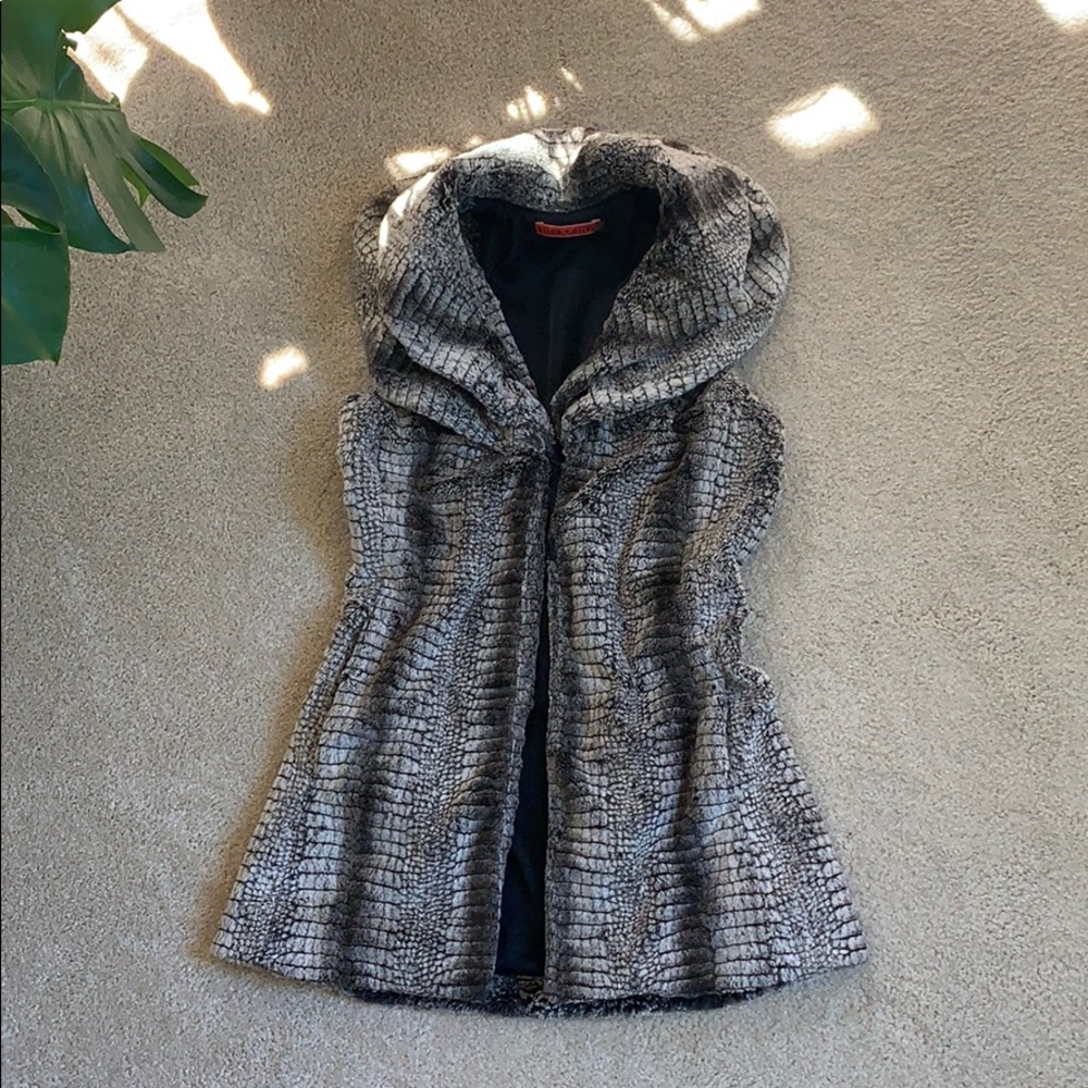 Alice + Olivia Faux Fur Vest in Gray
